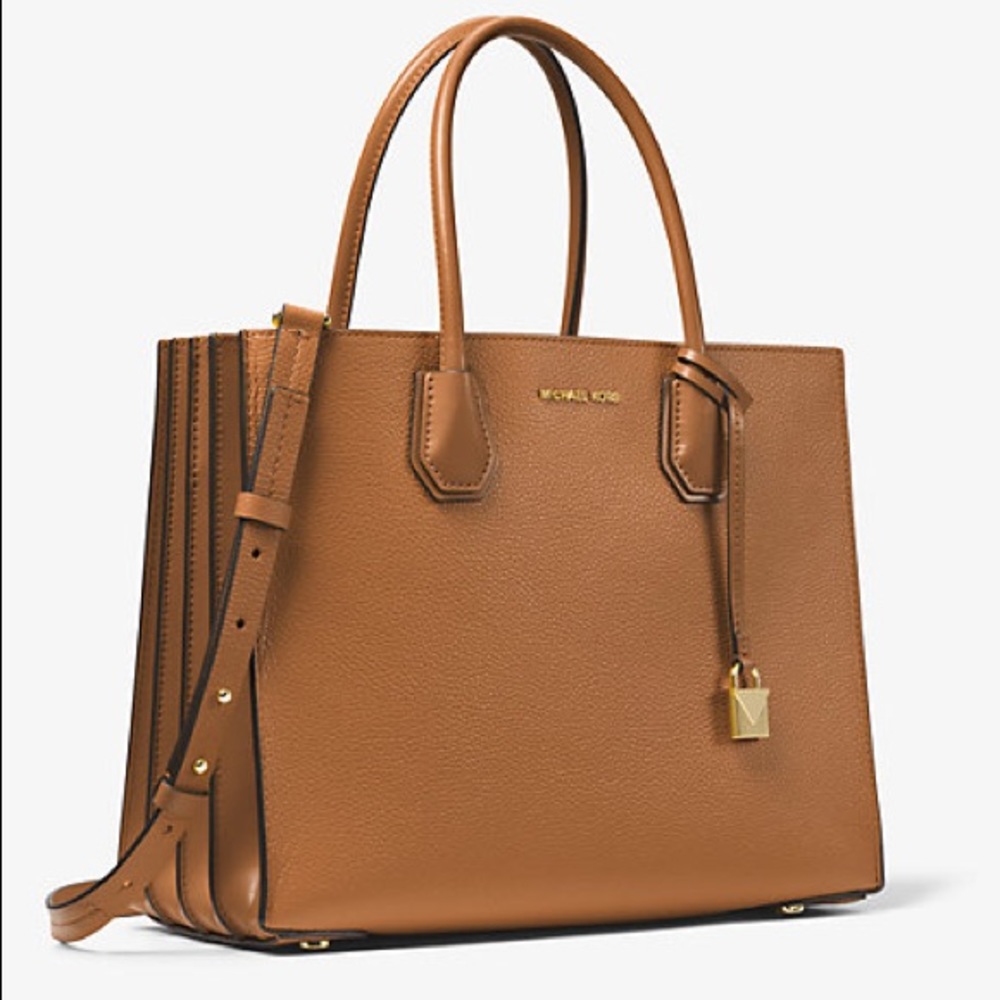 Micheal Kors Large Mercer accordion tote tan